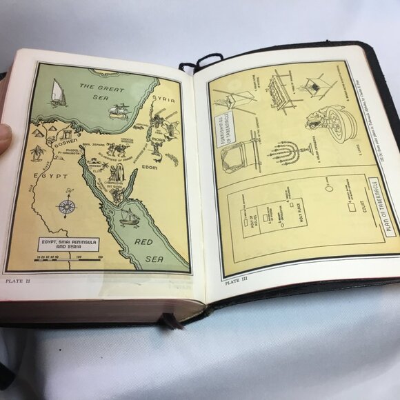 Holy Bible Pilgrim Edition Oxford Press 1952 2nd Ed. Black Leather Cover - Picture 15 of 16